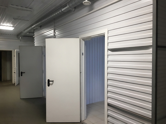 В помещения склада В помещения склада