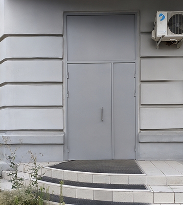 С верхней вставкой С верхней вставкой