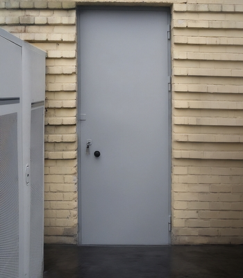 Техническая глухая дверь Техническая глухая дверь