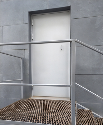 Одностворчатая стальная дверь Одностворчатая стальная дверь