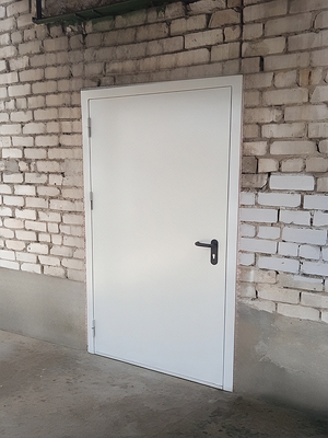 Дверь для технического помещения Дверь для технического помещения