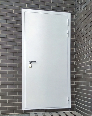 Белая стальная дверь Белая стальная дверь