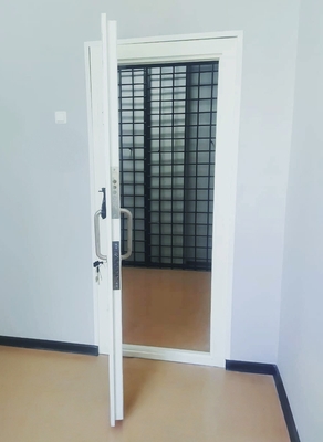 Дверь с защитой 4-го класса