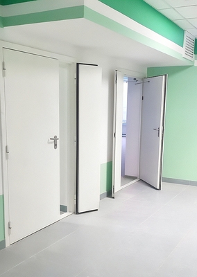 Двери для больницы