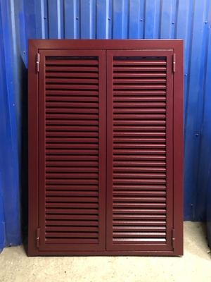 Двустворчатые жалюзийные ставни