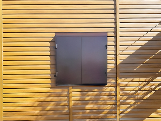 Глухие двустворчатые ставни
